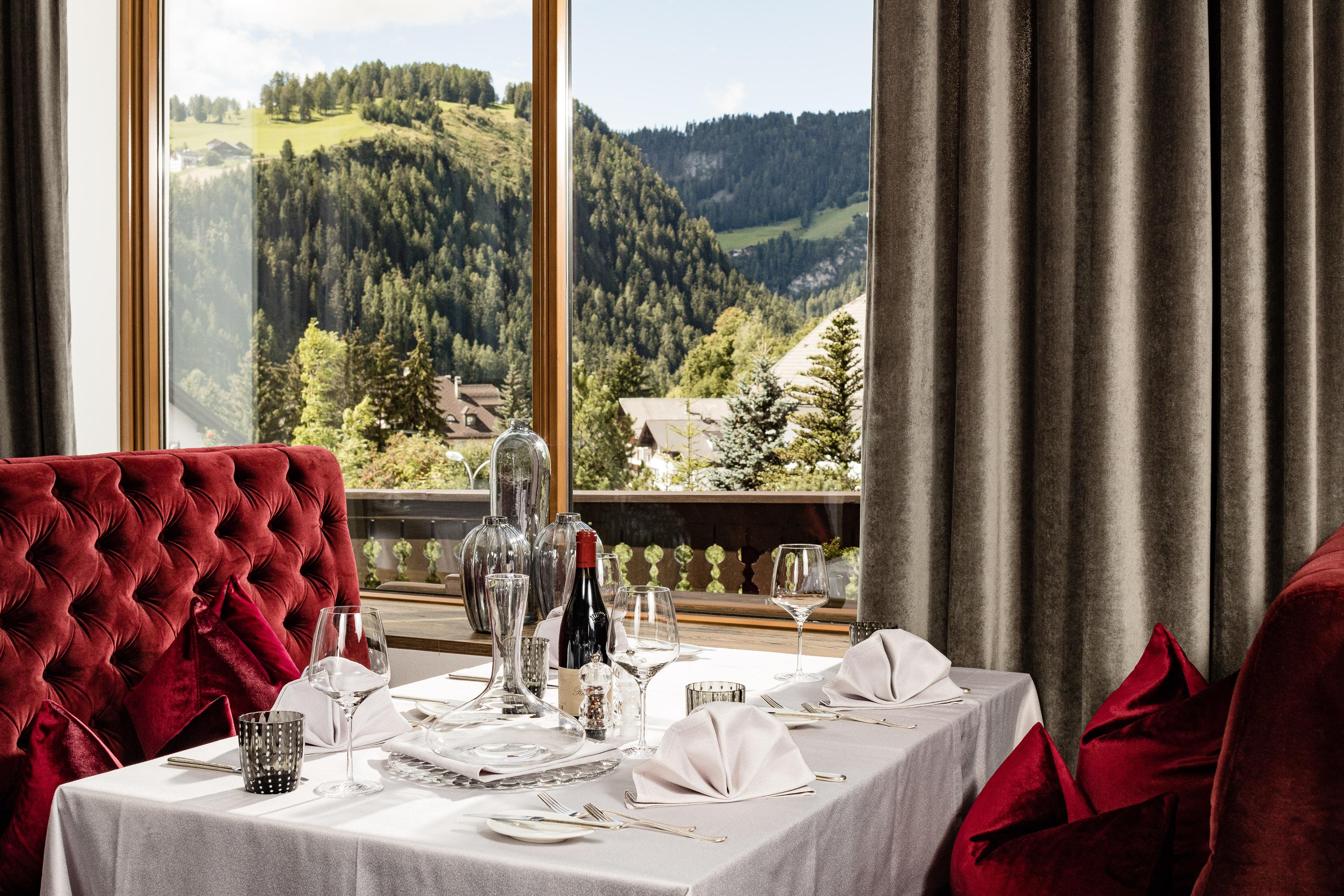 Grand Hotel Wolkenstein Selva di Val Gardena Exterior foto